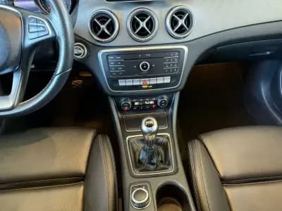 Sell Mercedes-Benz CLA 180 2016 - 17950 EUR, 144843 km - AUTO.MOTO.pt