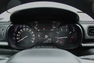 Vendo Citroën C3 2016 - 10990 EUR, 138000 km - AUTO.MOTO.pt