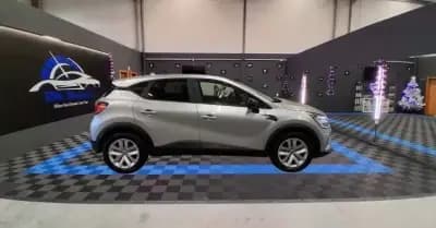 Vendo Renault Captur 2023 - 18990 EUR, 27990 km - AUTO.MOTO.pt