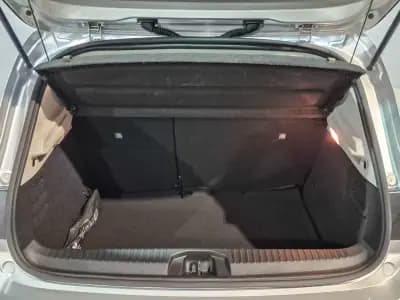 Vendo Renault Clio 2021 - 15500 EUR, 104300 km - AUTO.MOTO.pt