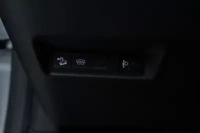 Vendo Jeep Avenger 2023 - 20950 EUR, 10000 km - AUTO.MOTO.pt