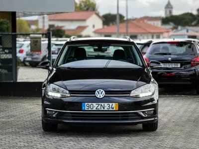 Vendo Volkswagen Golf Variant 2019 - 13590 EUR, 180000 km - AUTO.MOTO.pt