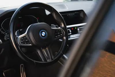 Sell BMW 330 2022 - 32000 EUR, 154900 km - AUTO.MOTO.pt