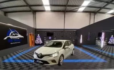 Vendo Renault Clio 2021 - 18890 EUR, 35230 km - AUTO.MOTO.pt