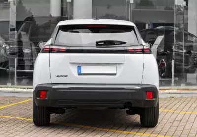 Vendo Peugeot 2008 2024 - 21450 EUR, 23450 km - AUTO.MOTO.pt