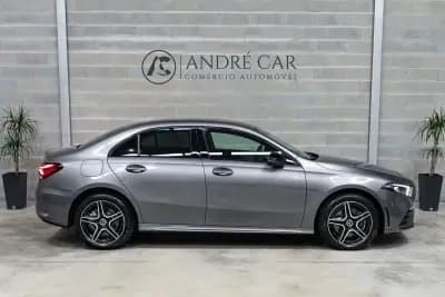 Vendo Mercedes-Benz A 250 Limousine 2022 - 31950 EUR, 32438 km - AUTO.MOTO.pt