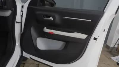 Vendo Citroën C3 2025 - 18350 EUR, 24000 km - AUTO.MOTO.pt