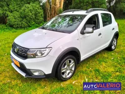 Vendo Dacia Sandero 2019 - 11950 EUR, 52000 km - AUTO.MOTO.pt