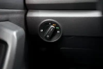 Vendo Volkswagen T-Roc 2023 - 21990 EUR, 70000 km - AUTO.MOTO.pt