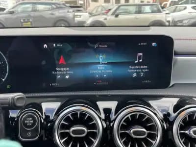 Sell Mercedes-Benz CLA 180 2020 - 25400 EUR, 176284 km - AUTO.MOTO.pt