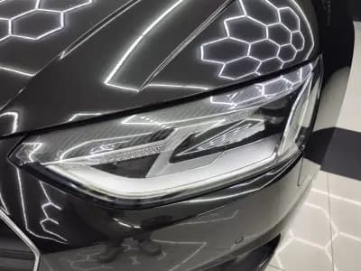 Vendo Audi A4 Avant 2020 - 26950 EUR, 165057 km - AUTO.MOTO.pt