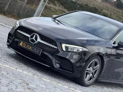 Vendo Mercedes-Benz A 180 2019 - 25999 EUR, 100000 km - AUTO.MOTO.pt