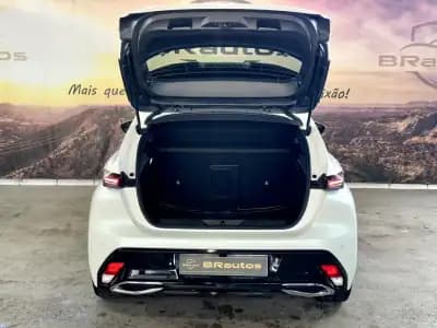 Sell Peugeot 308 2023 - 24900 EUR, 111974 km - AUTO.MOTO.pt