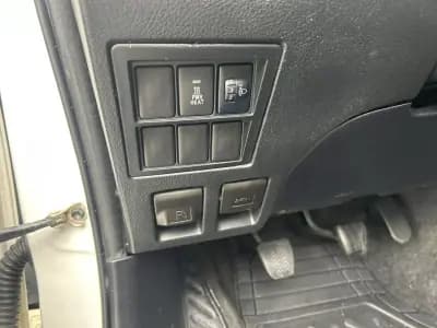 Sell Toyota Hilux 2018 - 29999 EUR, 257000 km - AUTO.MOTO.pt