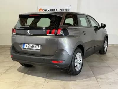 Sell Peugeot 5008 2023 - 29500 EUR, 14500 km - AUTO.MOTO.pt