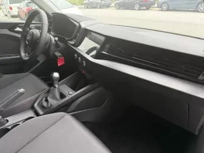 Vendo Audi A1 Sportback 2025 - 26750 EUR, 956 km - AUTO.MOTO.pt