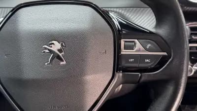 Sell Peugeot 2008 2022 - 16750 EUR, 71000 km - AUTO.MOTO.pt