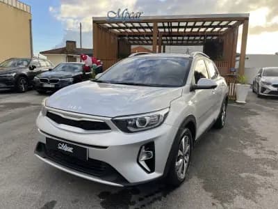 Vendo Kia Stonic 2022 - 13750 EUR, 81000 km - AUTO.MOTO.pt