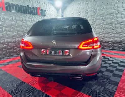 Vendo Peugeot 308 2019 - 12990 EUR, 119631 km - AUTO.MOTO.pt