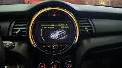 Vendo MINI 2016 - 11850 EUR, 153106 km - AUTO.MOTO.pt