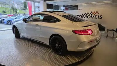 Vendo Mercedes-Benz C 220 2018 - 29900 EUR, 179960 km - AUTO.MOTO.pt
