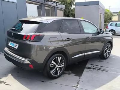 Vendo Peugeot 3008 2017 - 16900 EUR, 174123 km - AUTO.MOTO.pt