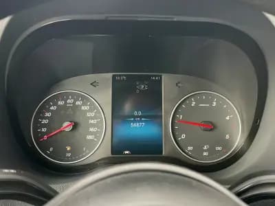 Vendo Mercedes-Benz Sprinter 2023 - 49750 EUR, 54000 km - AUTO.MOTO.pt