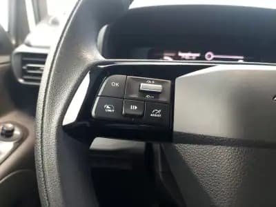 Vendo Opel Combo 2025 - 19750 EUR, 11997 km - AUTO.MOTO.pt