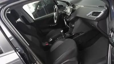 Vendo Peugeot 2008 2019 - 10850 EUR, 40800 km - AUTO.MOTO.pt