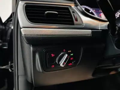 Vendo Audi A6 Avant 2011 - 14950 EUR, 197000 km - AUTO.MOTO.pt