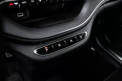 Sell Abarth 500e 2024 - 29450 EUR, 11076 km - AUTO.MOTO.pt