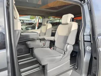Vendo Volkswagen Multivan 2023 - 39950 EUR, 140321 km - AUTO.MOTO.pt