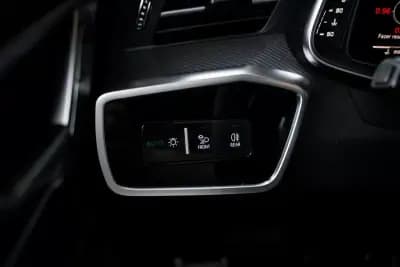 Vendo Audi RS6 Avant 2021 - 114000 EUR, 74634 km - AUTO.MOTO.pt