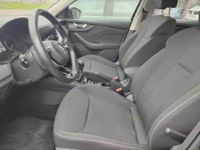 Vendo Skoda Kamiq 2023 - 16990 EUR, 49990 km - AUTO.MOTO.pt