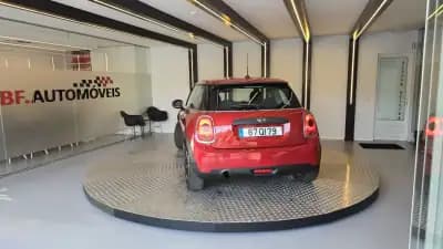 Vendo MINI One 2015 - 10900 EUR, 134360 km - AUTO.MOTO.pt