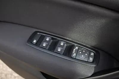 Sell Renault Mégane Sport Tourer 2019 - 10780 EUR, 224000 km - AUTO.MOTO.pt