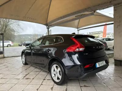 Sell Volvo V40 2014 - 10950 EUR, 203325 km - AUTO.MOTO.pt