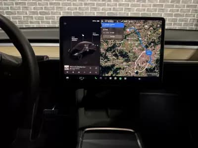 Vendo Tesla Model Y 2022 - 34900 EUR, 77000 km - AUTO.MOTO.pt