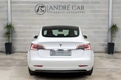 Vendo Tesla Model 3 2021 - 25450 EUR, 58710 km - AUTO.MOTO.pt