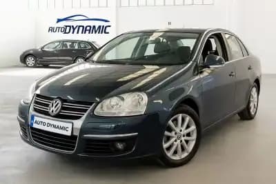 Vendo Volkswagen Jetta 2010 - 3900 EUR, 300000 km - AUTO.MOTO.pt