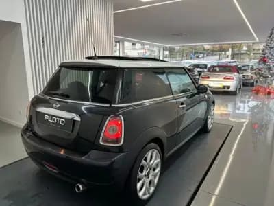 Vendo MINI Cooper 2008 - 8990 EUR, 244050 km - AUTO.MOTO.pt