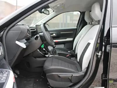 Sell Citroën C3 2025 - 18450 EUR, 20555 km - AUTO.MOTO.pt