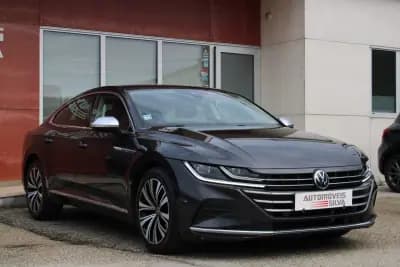 Vendo Volkswagen Arteon 2021 - 25990 EUR, 155000 km - AUTO.MOTO.pt