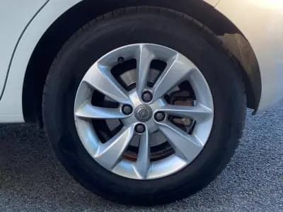 Sell Opel Corsa 2017 - 8900 EUR, 93791 km - AUTO.MOTO.pt