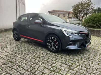 Vendo Renault Clio 2020 - 13900 EUR, 87000 km - AUTO.MOTO.pt