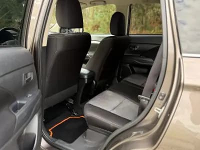 Sell Mitsubishi Outlander 2017 - 16990 EUR, 132000 km - AUTO.MOTO.pt