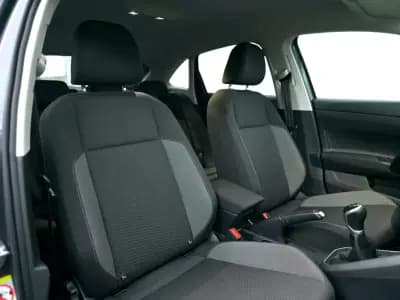 Vendo Volkswagen Taigo 2024 - 19700 EUR, 24800 km - AUTO.MOTO.pt