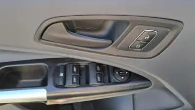 Vendo Ford Transit Connect 2019 - 16900 EUR, 240235 km - AUTO.MOTO.pt