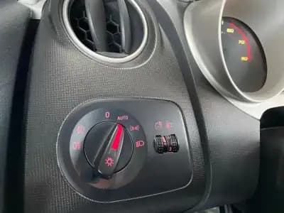 Sell SEAT Ibiza 2011 - 7490 EUR, 134000 km - AUTO.MOTO.pt