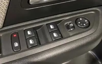 Sell Citroën C4 2021 - 13590 EUR, 104508 km - AUTO.MOTO.pt